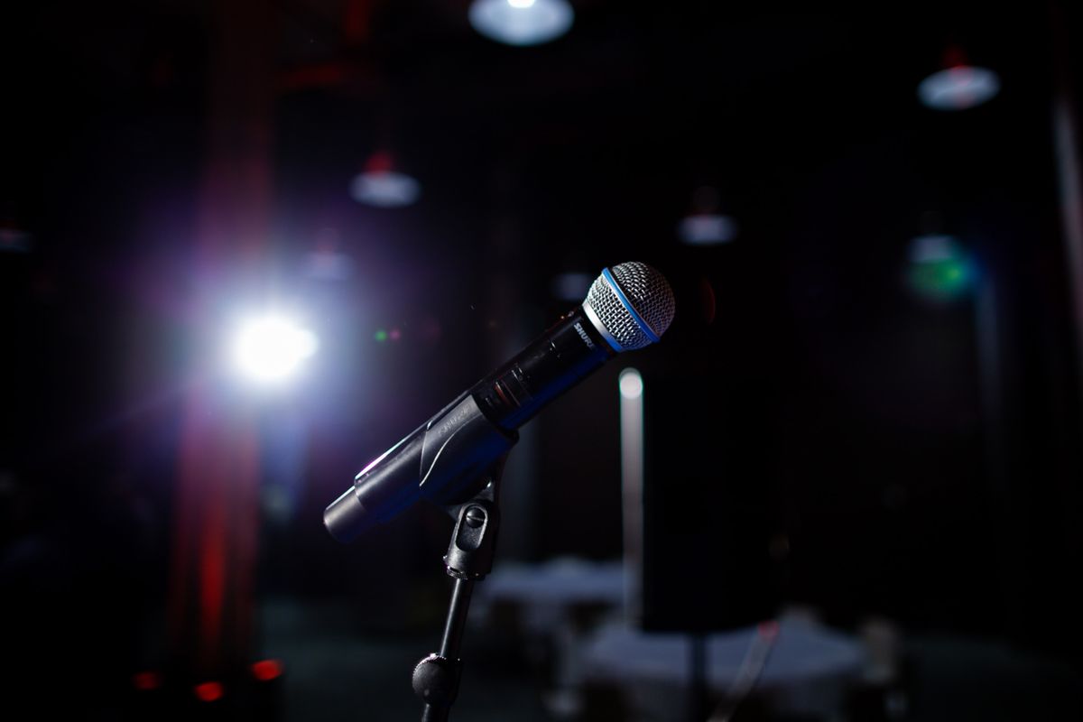Chicago Comedy Clubs: From Second City to the Back Rooms
