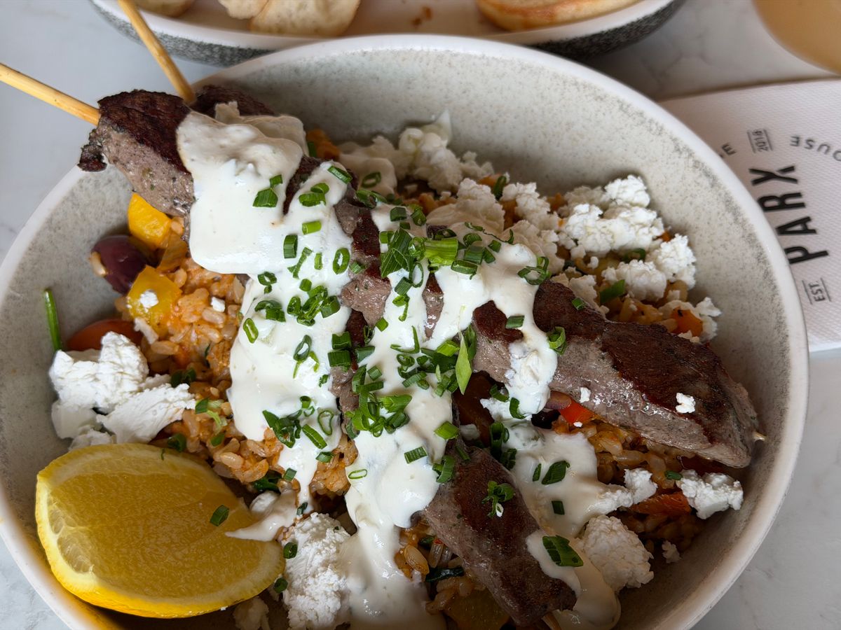 Greektown Chicago: Saganaki, Souvlaki and Where to Sit