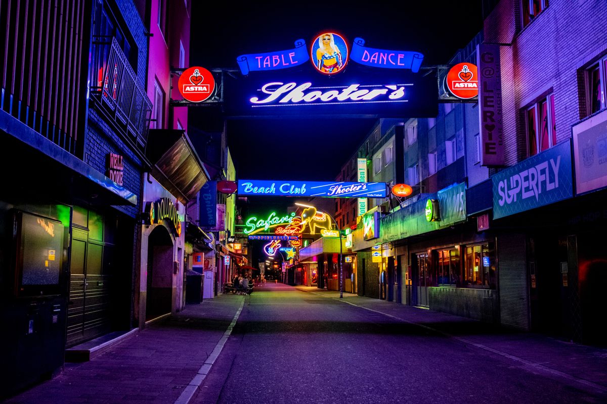 Wicker Park Bars: an Evening on the Six Corners